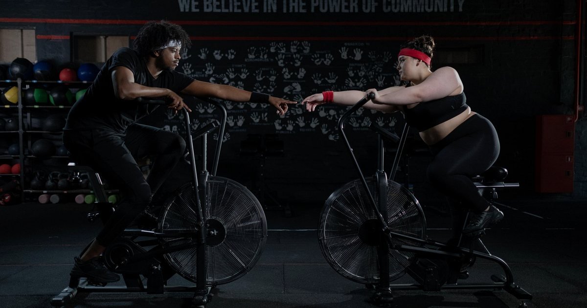 Bicicleta ergométrica horizontal indicada para 120 kg