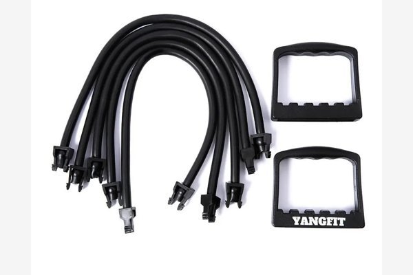 Peças do extensor de peito Yangfit desmontadas: cinco tubos pretos e duas alças com a marca